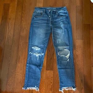 American Eagle Hi-rise Girlfriend Jeans